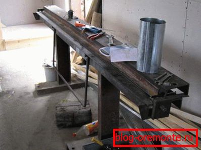 Machine à cintrer les métaux