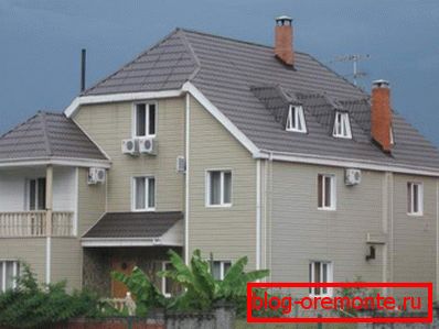 À moitié trempéдвухскатная крыша