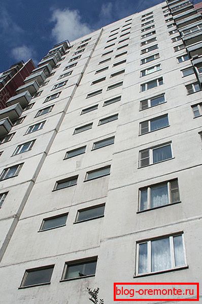 Le béton maintient parfaitement un grand nombre d'étages Le béton maintient parfaitement un grand nombre d'étages