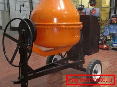 Bétonnière d'un volume de 200 litres Bétonnière d'un volume de 200 litres
