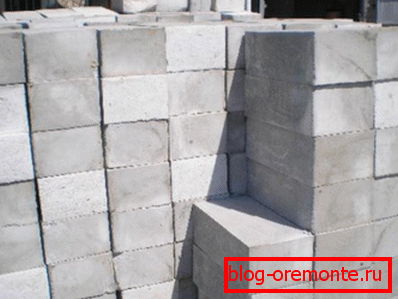 Blocs de béton mousse. Blocs de béton mousse.