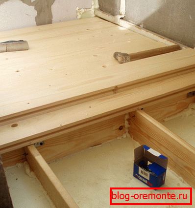 Parquet sur la loggia