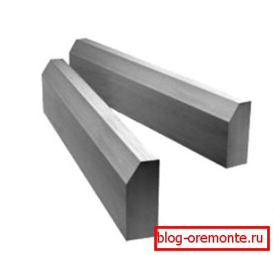 Bloc de béton routier B5. Bloc de béton routier B5.