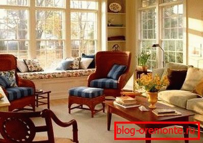 Photos de l'intérieur avec lumière naturelle. Photos de l'intérieur avec lumière naturelle.