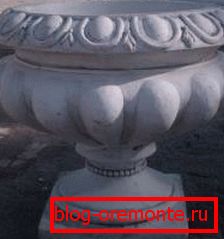 Même les éléments décoratifs peuvent être fabriqués à partir d'une composition à base de gypse. Même les éléments décoratifs peuvent être fabriqués à partir d'une composition à base de gypse.
