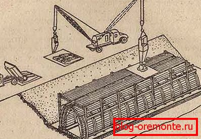 Comment le mélange de béton ciblé est-il livré par un camion-grue? Comment le mélange de béton ciblé est-il livré par un camion-grue?