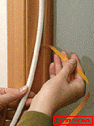как isoler la porte d'entrée métallique