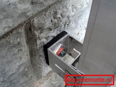 Fixation au béton cellulaire. Support pour le profil Fixation au béton cellulaire. Support pour le profil