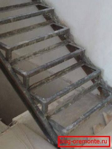 Escalier en métal porche en métal