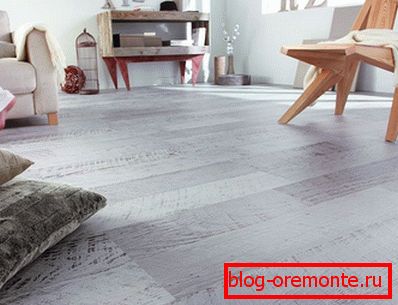 Stratifié dans le salon