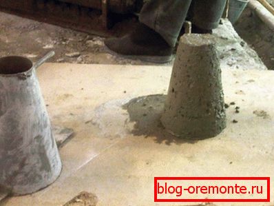 La feuille d'aggloméré convient également comme base. La feuille d'aggloméré convient également comme base.