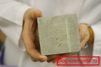Cube monolithique Cube monolithique