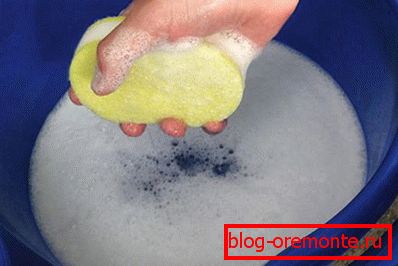 Solution de savon adaptée à tous les plafonds tendus Solution de savon adaptée à tous les plafonds tendus