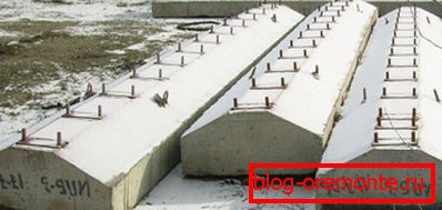 Sur la photo: les supports de grue sont très fiables. Sur la photo: les supports de grue sont très fiables.