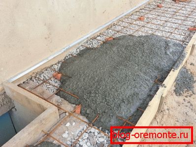 La photo montre le futur recul du béton. La photo montre le futur recul du béton.