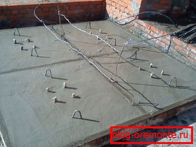 Sur la photo: la création d'un système de chauffage nécessite certains coûts de matériaux et un certain nombre de travaux. Sur la photo: la création d'un système de chauffage nécessite certains coûts de matériaux et un certain nombre de travaux.