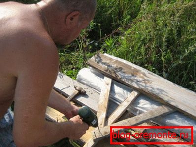 Certains essaient de construire un tapis roulant à partir de matériaux de récupération Certains essaient de construire un tapis roulant à partir de matériaux de récupération