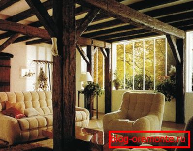Solution originale avec des poutres décoratives Solution originale avec des poutres décoratives