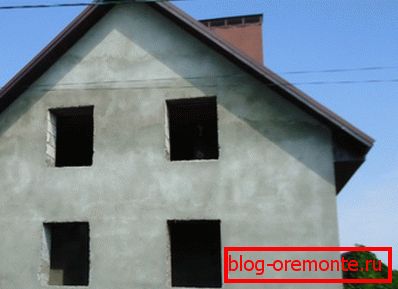 Boîte en plâtre de la maison en béton cellulaire. Boîte en plâtre de la maison en béton cellulaire.
