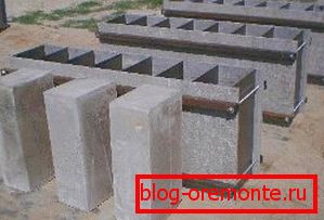 Les blocs de béton mousse sont beaucoup plus faciles à fabriquer qu’il ne le semble à première vue. Les blocs de béton mousse sont beaucoup plus faciles à fabriquer qu’il ne le semble à première vue.