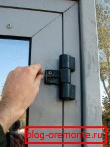 Réparation - portes en plastique. Réglage de la boucle réparation de porte en plastique