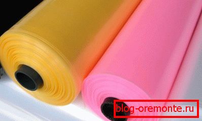 Le film offre également plusieurs options de couleur qui n’affectent que le côté esthétique de la question. Le film offre également plusieurs options de couleur qui n’affectent que le côté esthétique de la question.