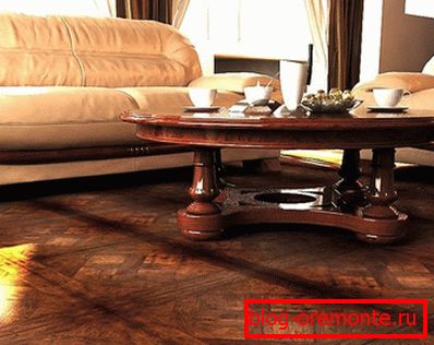 Ressemble à un parquet naturel