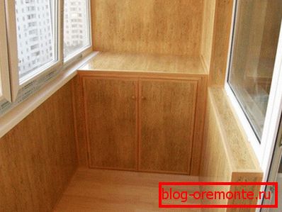 Parquet sur le balcon