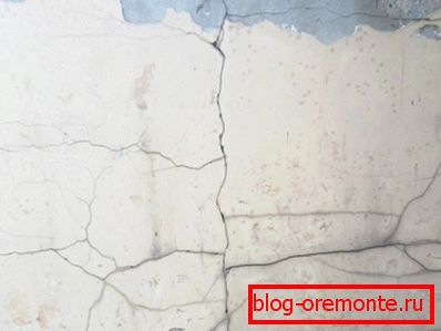Conséquences de l'humidité excessive des murs. Conséquences de l'humidité excessive des murs.