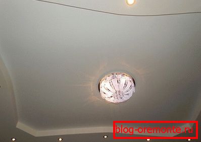 Plafond de deux niveaux Plafond de deux niveaux
