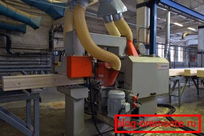 Processus de fabrication de bois de placage stratifié sur des équipements de haute technologie. Processus de fabrication de bois de placage stratifié sur des équipements de haute technologie.