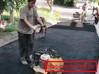 Travail de la plaque vibrante. Travail de la plaque vibrante.