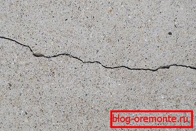 La fissuration des structures en béton entraîne une diminution de leur qualité. La fissuration des structures en béton entraîne une diminution de leur qualité.