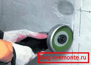 Découpe de cercles de diamant en béton armé réalisés par le Découpe de cercles de diamant en béton armé réalisés par le