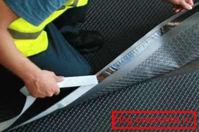 Rouleau d'imperméabilisation. Rouleau d'imperméabilisation.