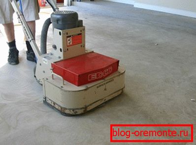 Rectification du béton avec une machine à chape professionnelle Rectification du béton avec une machine à chape professionnelle