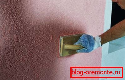 Le plâtre peut être appliqué directement sur le mur. Le plâtre peut être appliqué directement sur le mur.