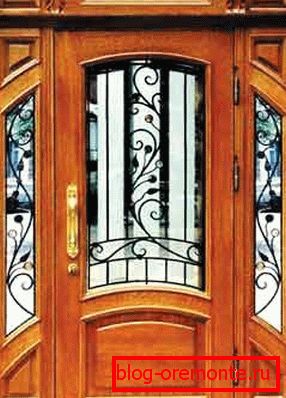 Porte d'entrée Porte d'entrée en bois avec ses propres mains