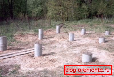 Les pieux sont les meilleurs pour construire par eux-mêmes. Les pieux sont les meilleurs pour construire par eux-mêmes.