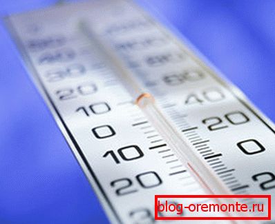 La température de bétonnage est un paramètre important pour le déroulement normal de la réaction de durcissement du mélange. La température de bétonnage est un paramètre important pour le déroulement normal de la réaction de durcissement du mélange.