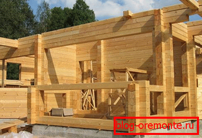 Pose des murs de bois Pose des murs de bois