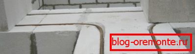 Dans le poste de dépense relatif au béton cellulaire, vous devez ajouter un renforcement, qui sera relié à des blocs (photo) Dans le poste de dépense relatif au béton cellulaire, vous devez ajouter un renforcement, qui sera relié à des blocs (photo)