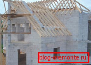 Option de production de toit léger pour ce type de maison Option de production de toit léger pour ce type de maison