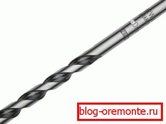 Voici un foret pour une perceuse qui peut être utilisé pour faire des trous peu profonds. Voici un foret pour une perceuse qui peut être utilisé pour faire des trous peu profonds.
