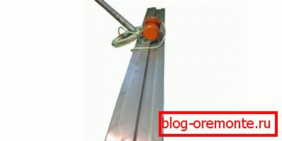 Un appareil aussi simple (sur la photo) permettra de niveler la solution beaucoup plus rapidement. Un appareil aussi simple (sur la photo) permettra de niveler la solution beaucoup plus rapidement.