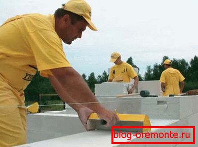 Alignement du plan du mur. Alignement du plan du mur.