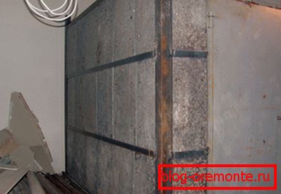 Béton à haute résistance et armature massive - attributs essentiels des chambres fortes de banque Béton à haute résistance et armature massive - attributs essentiels des chambres fortes de banque