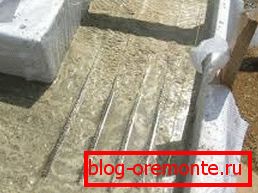 Il est interdit de parler à la surface de pièces de renfort horizontales Il est interdit de parler à la surface de pièces de renfort horizontales